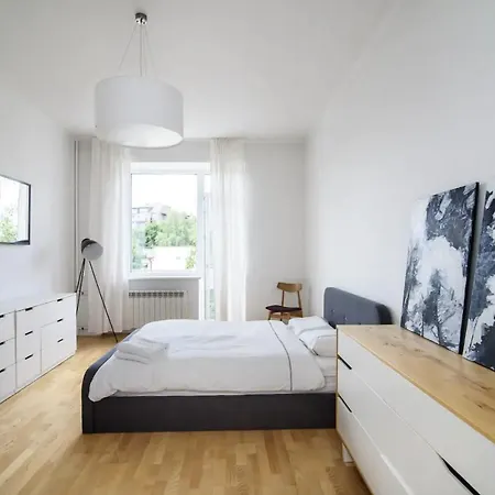 Charming With Great Location By Urban Rent