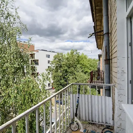 Charming With Great Location By Urban Rent Apartment