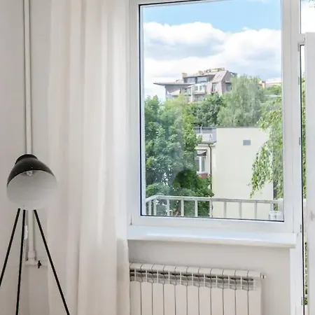 Charming With Great Location By Urban Rent *